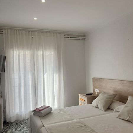 Hostal La Tina El Port De La Selva Ngoại thất bức ảnh