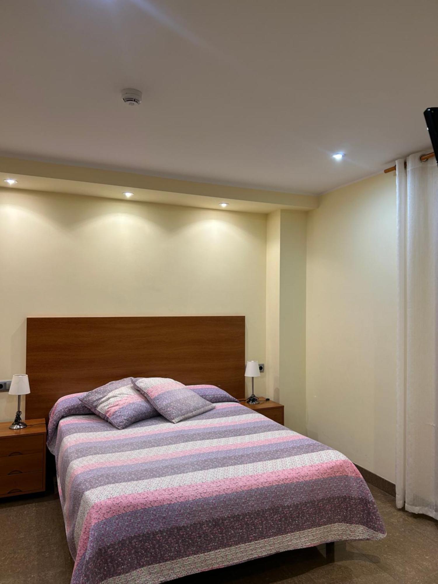 Hostal La Tina El Port De La Selva Ngoại thất bức ảnh