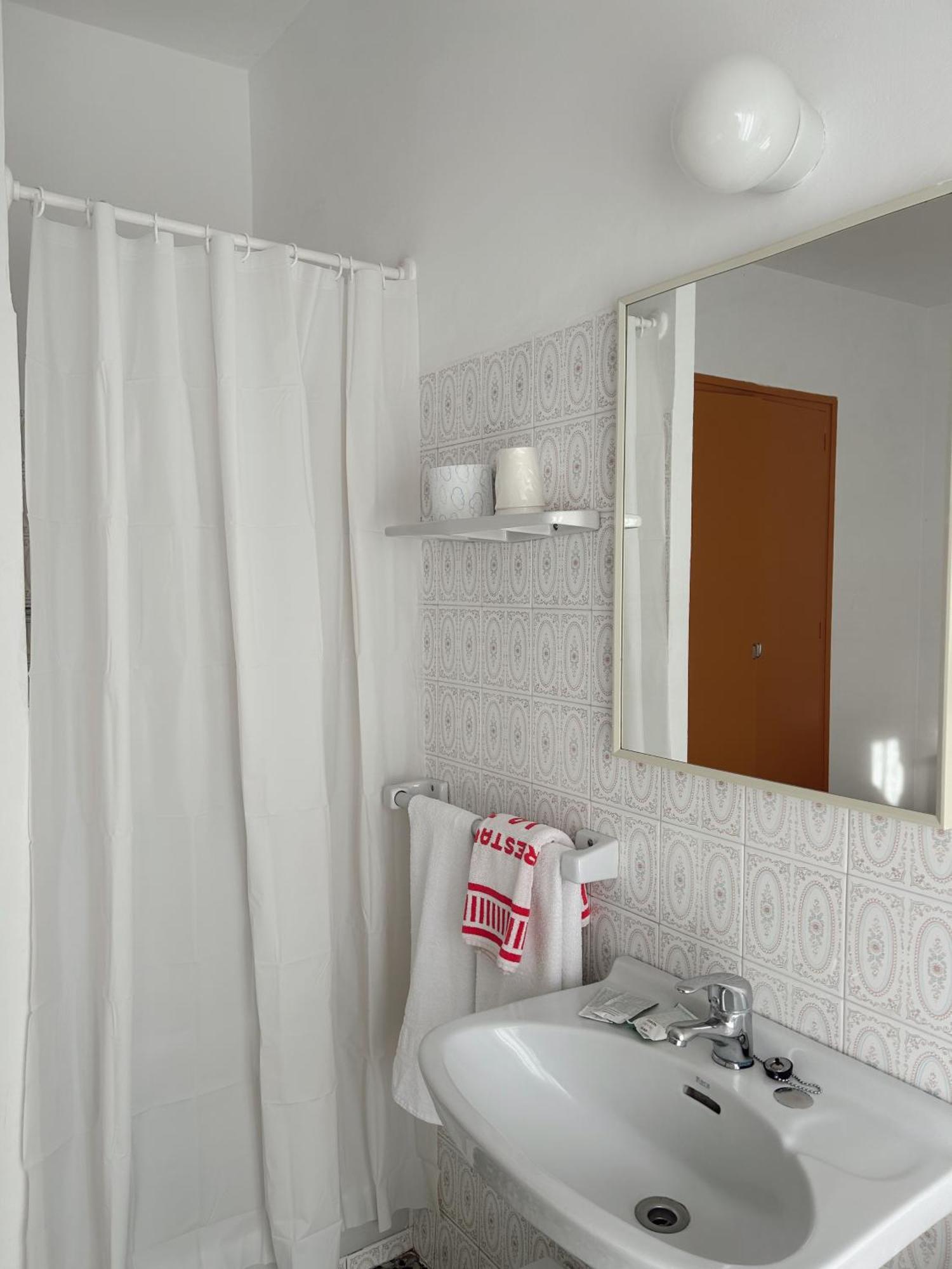 Hostal La Tina El Port De La Selva Ngoại thất bức ảnh